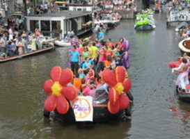 Normal_normal_amsterdam_gay_pride_2008