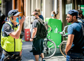 Rechter buigt zich over mondkapjesplicht Amsterdam